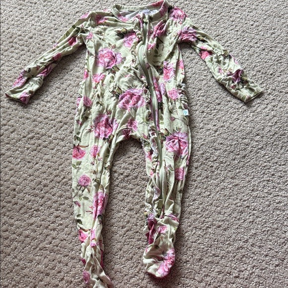 Posh Peanut Other - Posh Peanut Pink and Green Floral Footie